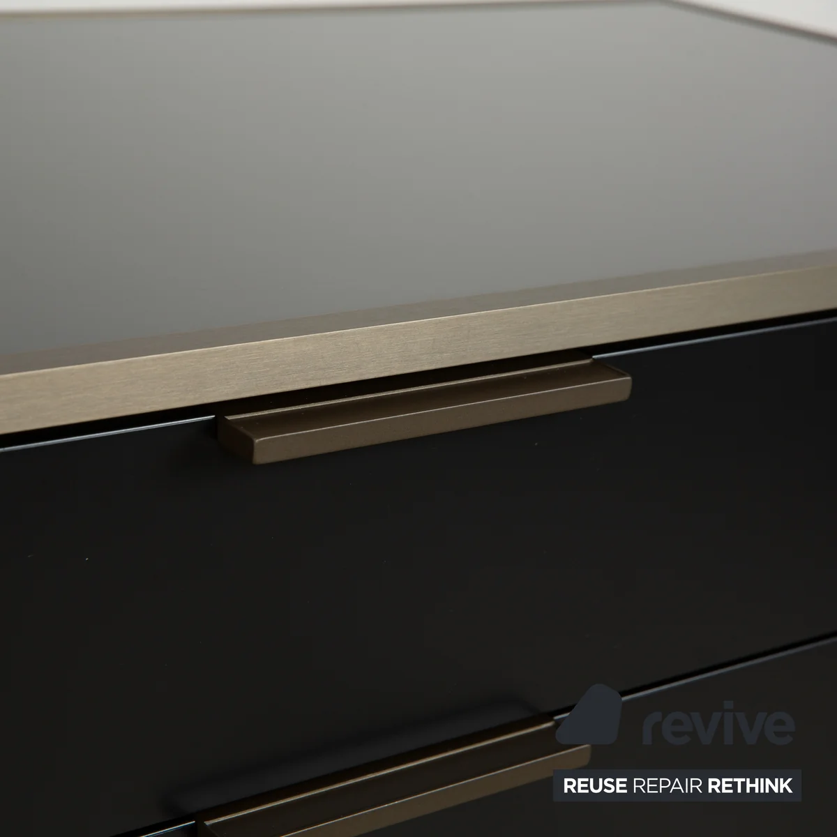 Ligne Roset Dita Holz Sideboard Anthrazit Metall Schubladen